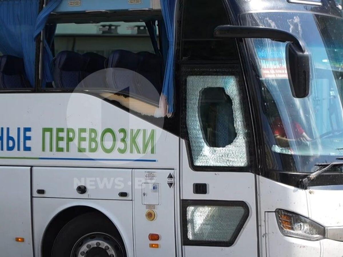    Последствия атаки дрона ВСУ на автобус на границе Белоруссии и России | © Фото : NEWS.BY/Telegram