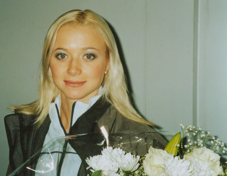 https://imagebox.cz.osobnosti.cz/foto/elena-berezhnaya/O210410-ae533.jpg