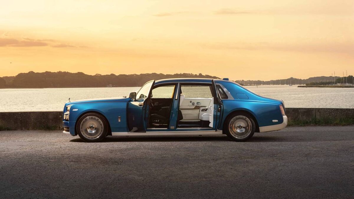    rolls-roycemotorcars.com