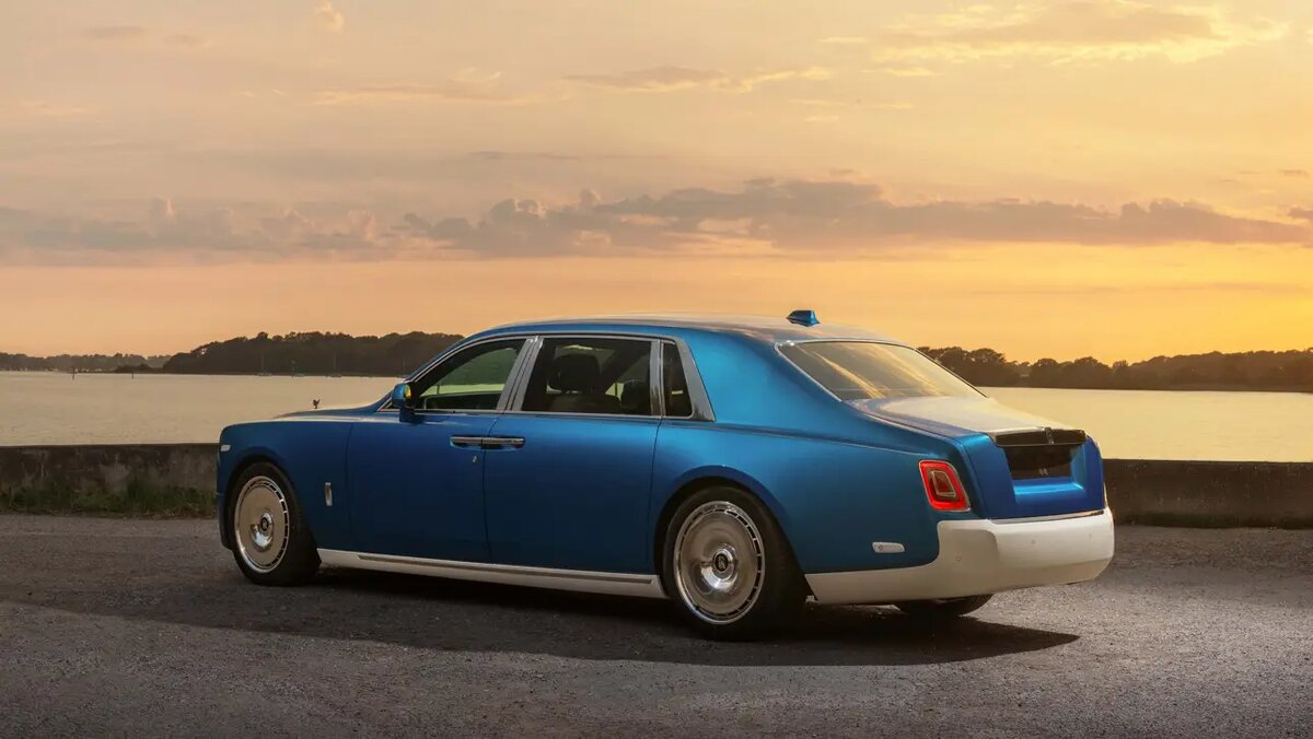    © rolls-roycemotorcars.com