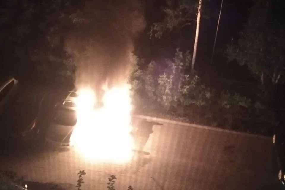    Общая площадь пожара составила 11,5 кв. метра. Вадим АЛЕКСЕЕВ