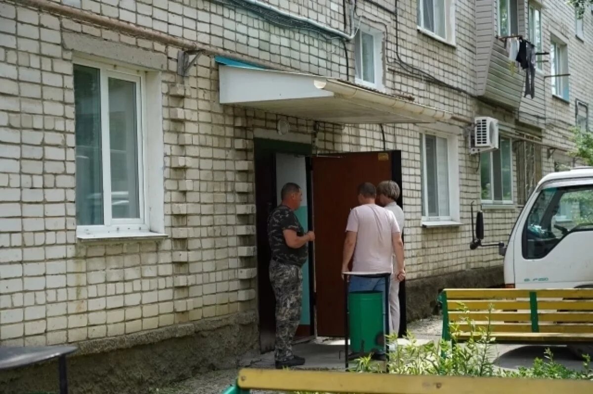    В Уссурийске идёт ремонт подъездов многоквартирных домов и дворов