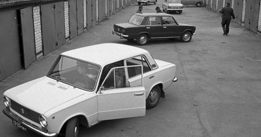Последний настоящий автомобиль !!!! История о том, как машины перестали быть механизмами и стали частью цифрового мира.