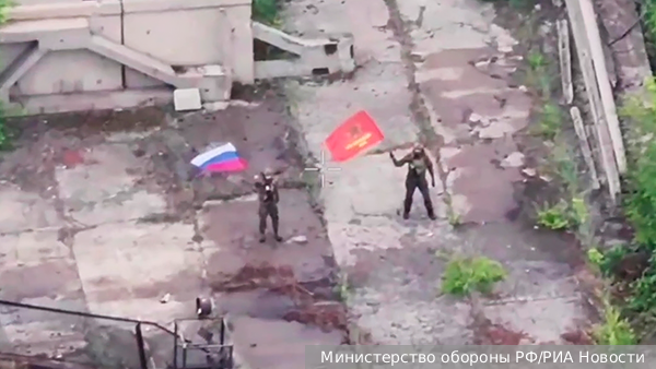     Фото: Министерство обороны РФ/РИА Новости   
 Текст: Дмитрий Губин, Евгений Крутиков