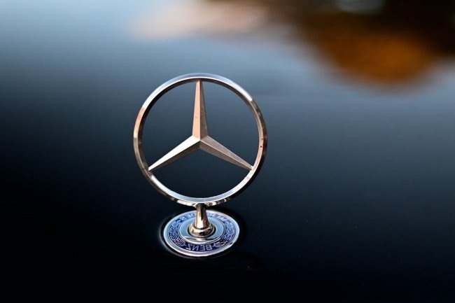 Сотрудники Mercedes-Benz в ФРГ вышли на протест против мер экономии