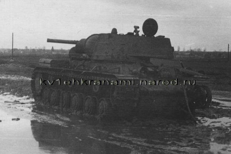 Танки КВ из 11-й танковой бригады в боях за Мценск
