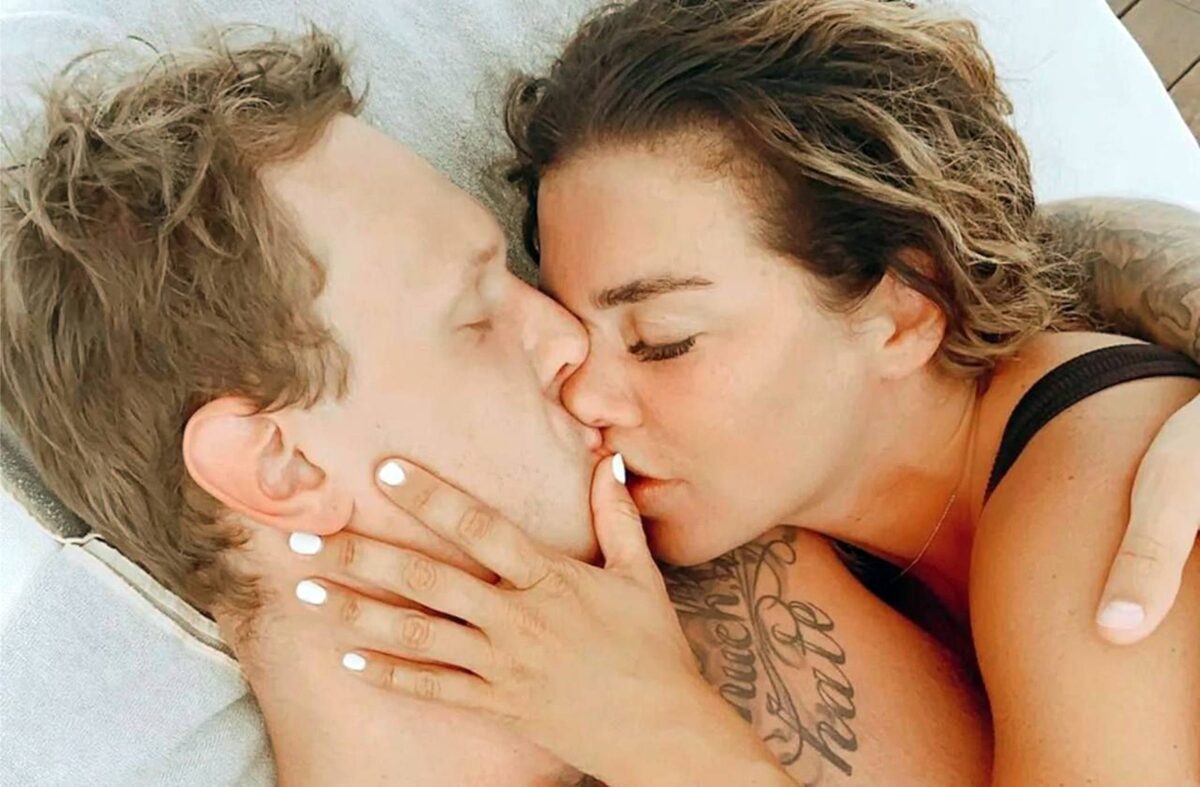    Янис Тимма и Анна СедоковаСоцсети Анны Седоковой