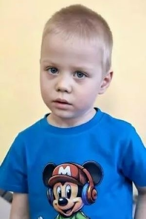 ЕГОРУ НУЖНЫ МАМА И ПАПА!!!