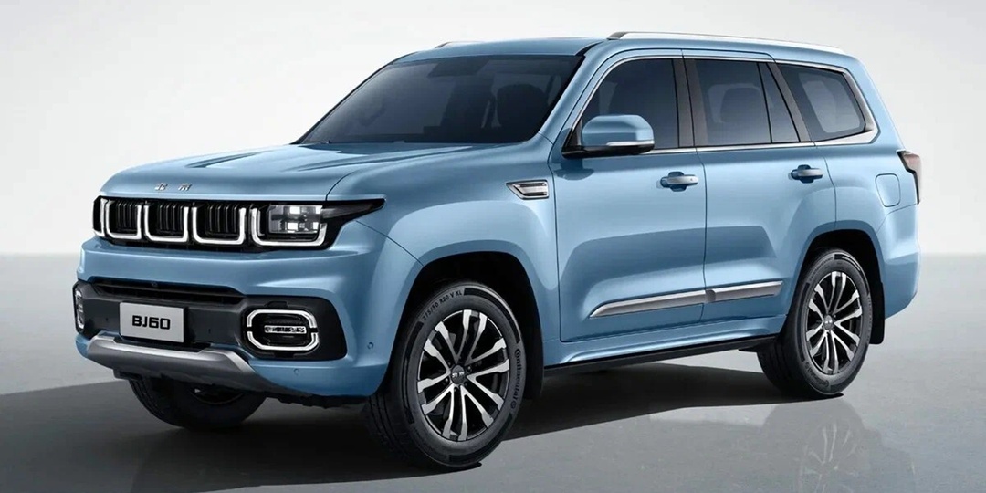 Двигатель 2.0 л. с чугунным блоком, 4WD, АКПП ZF: в России начали продавать BAIC BJ60 по сниженным ценам