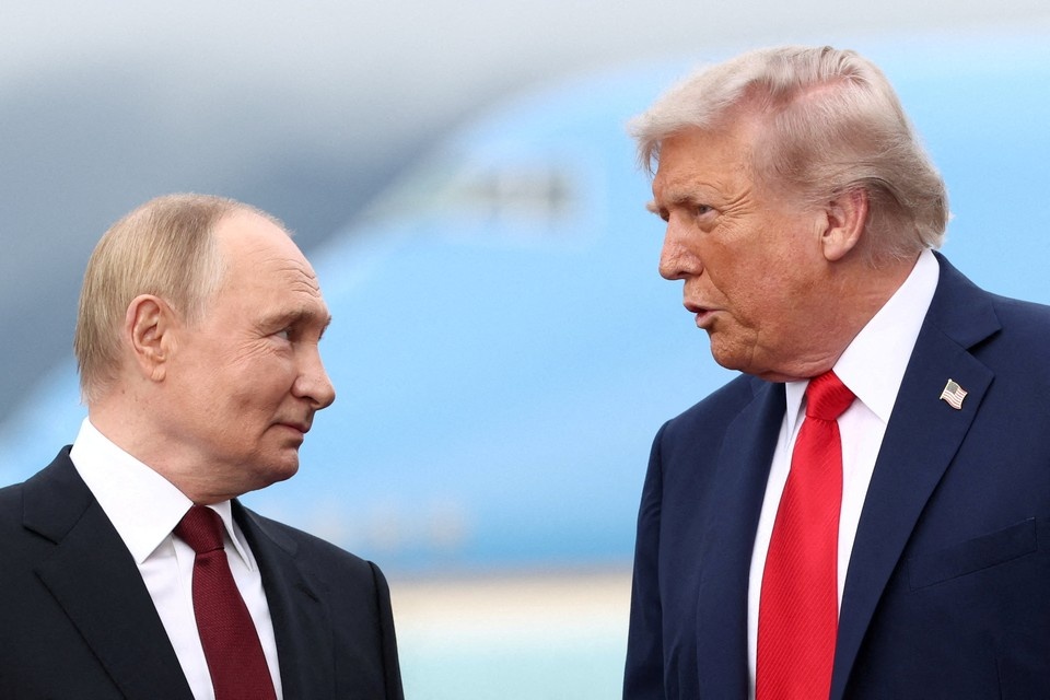    Песков не ответил, состоится ли сегодня телефонный разговор Путина и Трампа REUTERS