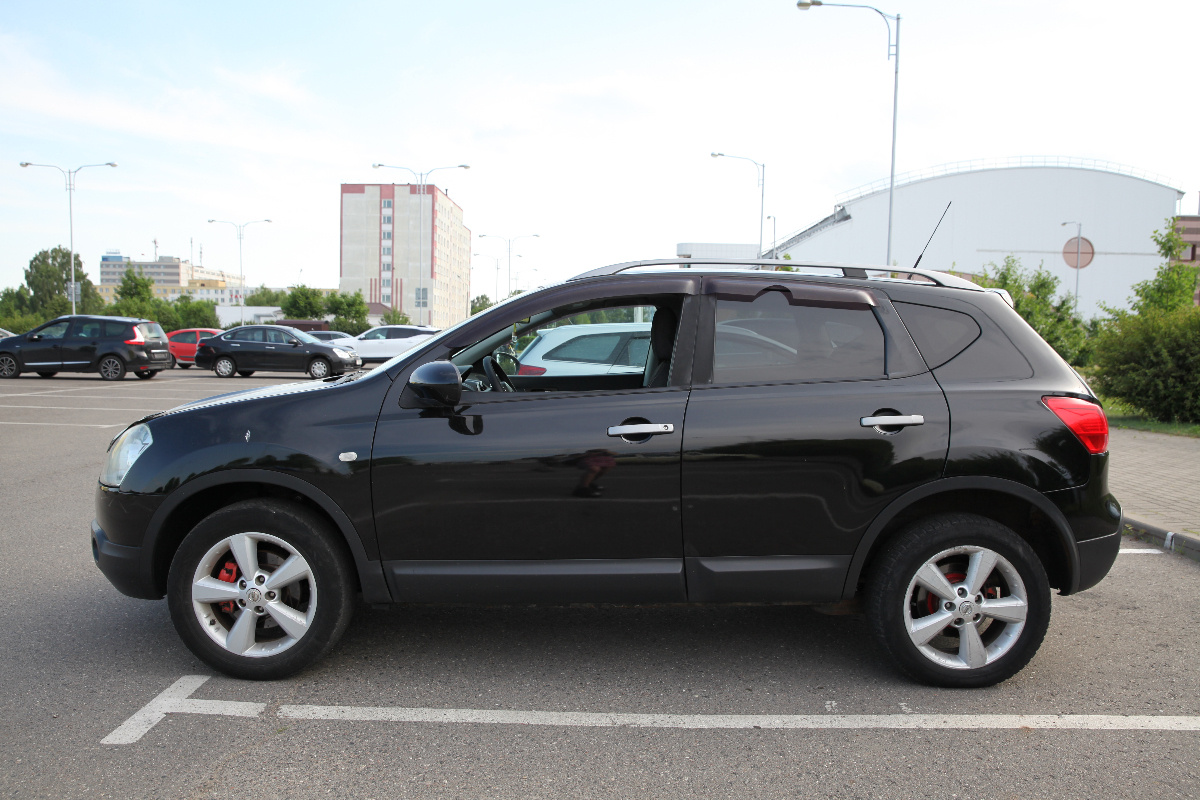   Nissan Qashqai 2011 года