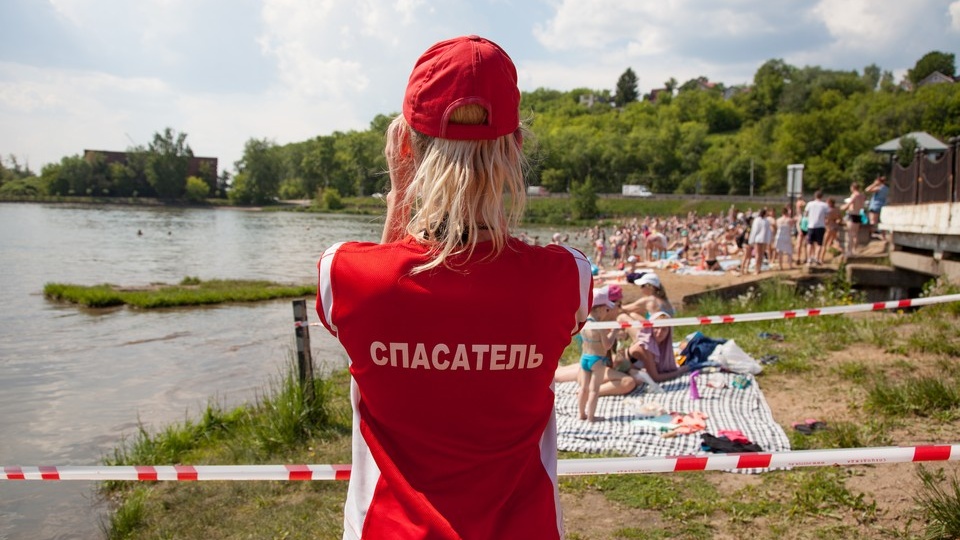 Пермские матросы-спасатели вытащили из воды троих, не дав утонуть ребенку