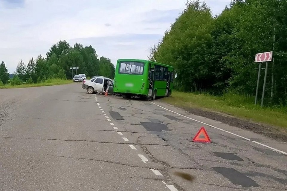    Автомобилистов призывают соблюдать ПДД. Фото: Госавтоинспекция Удмуртии