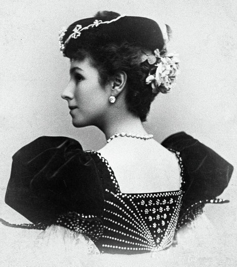 Матильда Кшесинская в испанском костюме, 1897 год. Фотограф фотоателье Мариинского театра. Изображение находится в общественном достоянии (Public Domain) / Wikimedia Commons.