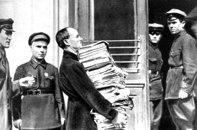 Шахтинское дело 1928 года: как в СССР начиналась борьба с «вредителями»