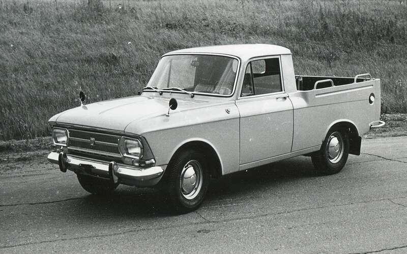 Ни пикапы, например ИЖ-27151, ни фургоны на базе легковых автомобилей частникам не продавали.📷
