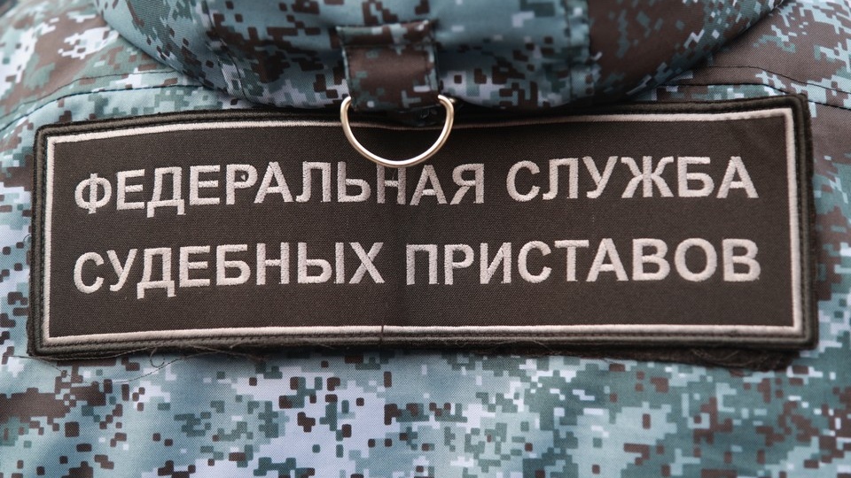 В Барнауле женщина сразу оплатила 77 штрафов после ареста ее машины