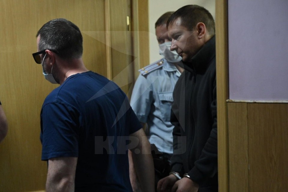    Подсудимый пытался сбежать из страны, бросив жену и забрав все накопления. Алексей БУЛАТОВ