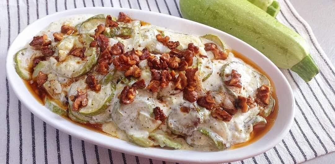 Как приготовить вкусные и полезные кабачки без жарки? Турецкий салат из кабачков. Нравится всем!