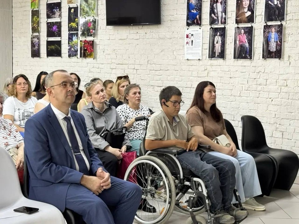   Программа предусматривает полное сопровождение на всех этапах трудоустройства. Фото: канал в МАКС мэра Новосибирска Максима Кудрявцева.