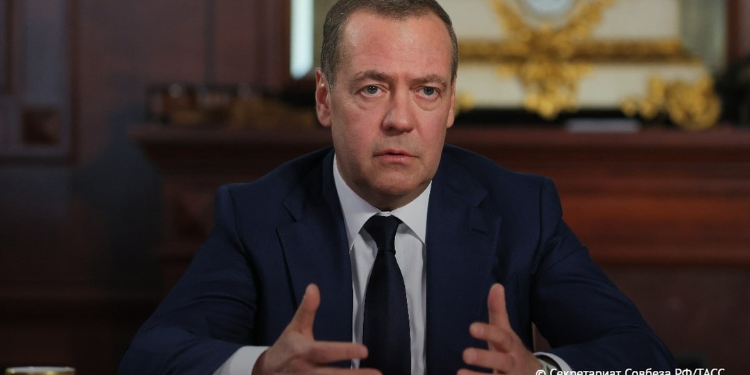 Медведев отказал США в праве навязывать другим свою волю