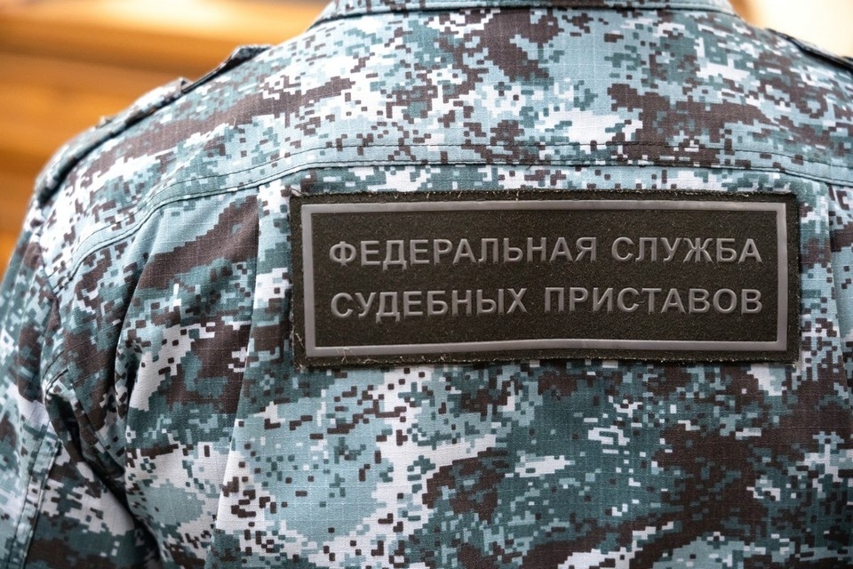    Ради заграницы житель Красноярского края погасил долг перед бывшей женой ИВАНОВА Диана