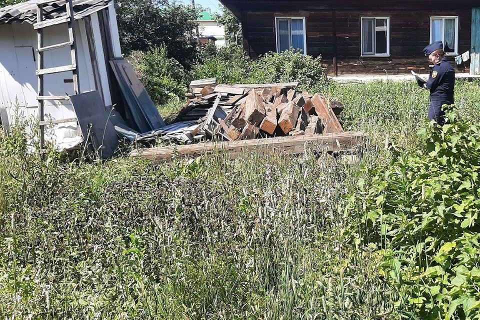    Второму предписали вернуть незаконно занятый участок. Фото: ГУФССП России по Новосибирской области