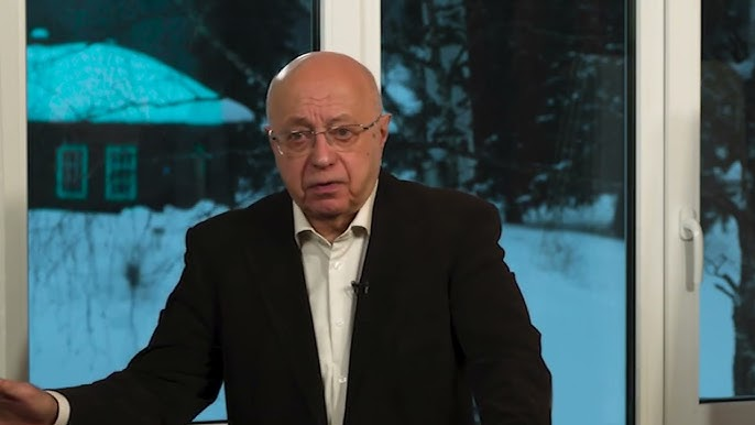 Кто в России на ТВ защищает Сталина