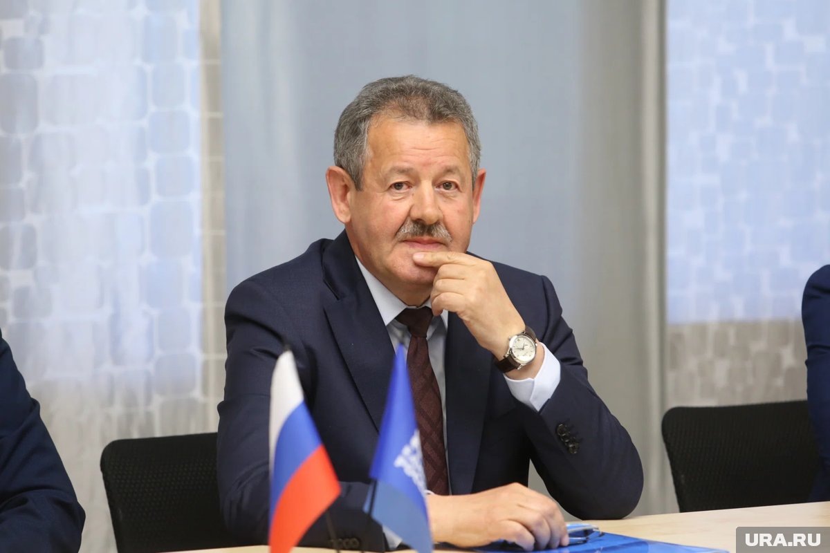     Компанию возглавляет бывший депутат и Герой Труда Николай Руссу