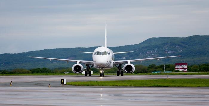 Обложка © Shutterstock / FOTODOM / Denis Kabelev