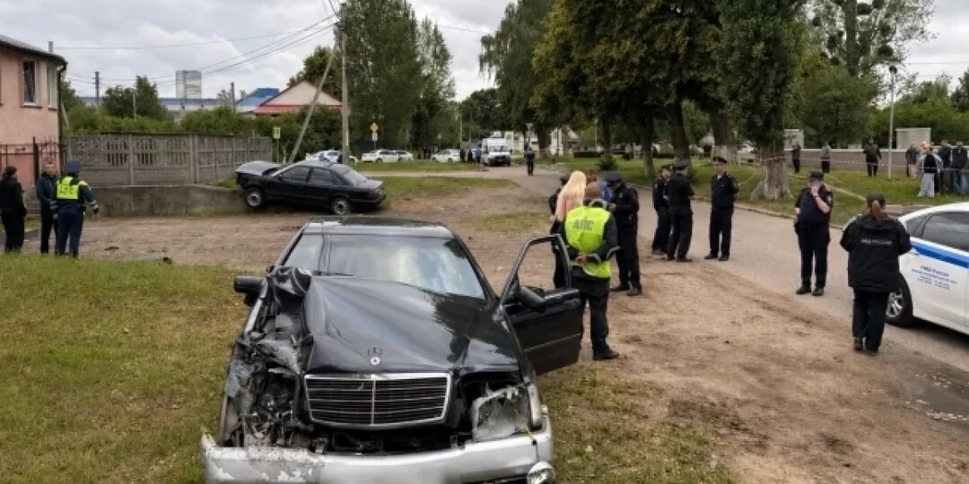 Последняя прогулка. Пьяный водитель сбил маму с детьми под Калининградом