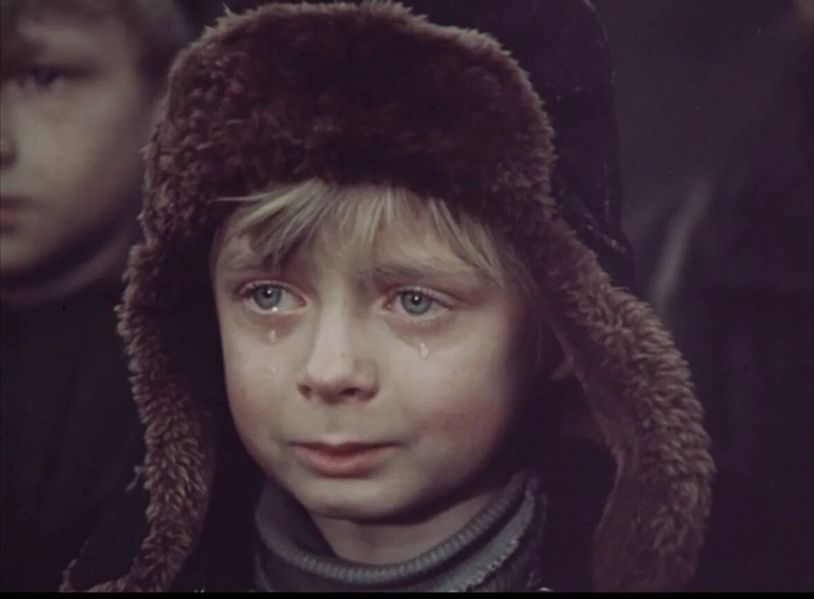Кадр из фильма "Мама, я жив", 1985 г, Добролюбов