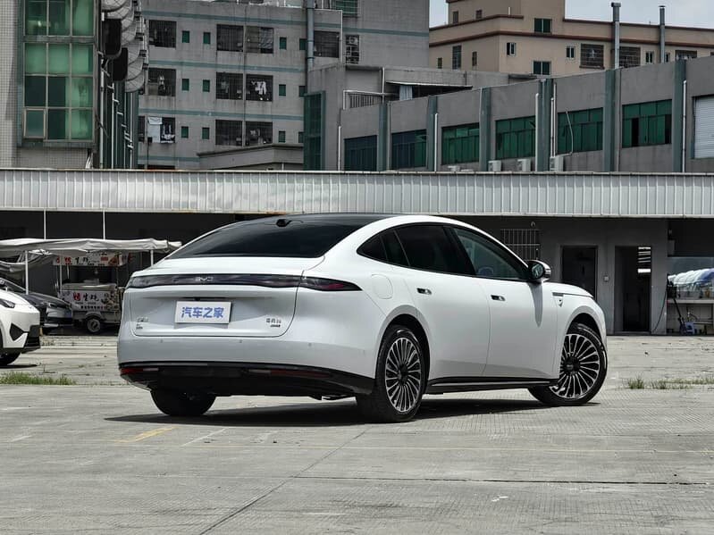 BYD Seal 08