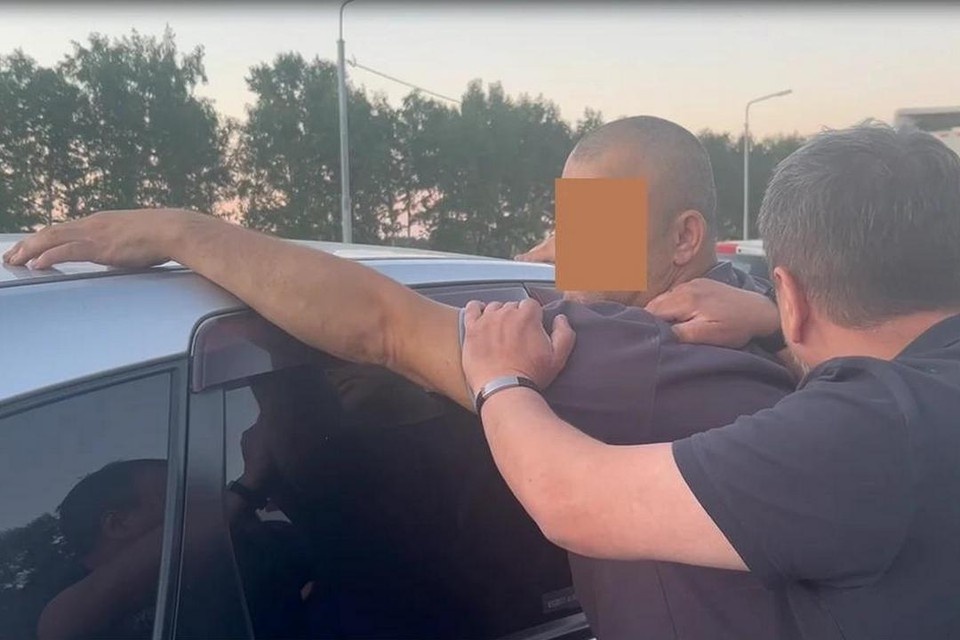    Иностранец пытался привезти в Новосибирск 20 килограммов наркотиков. Фото: УФСБ России по Новосибирской области