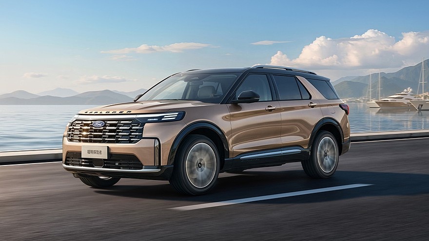    На фото: обновлённый кроссовер Ford Explorer