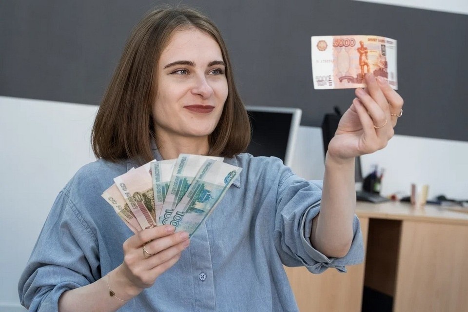    В Новосибирской области средняя зарплата превысила 91,5 тысячи рублей. Юлия ПЫХАЛОВА
