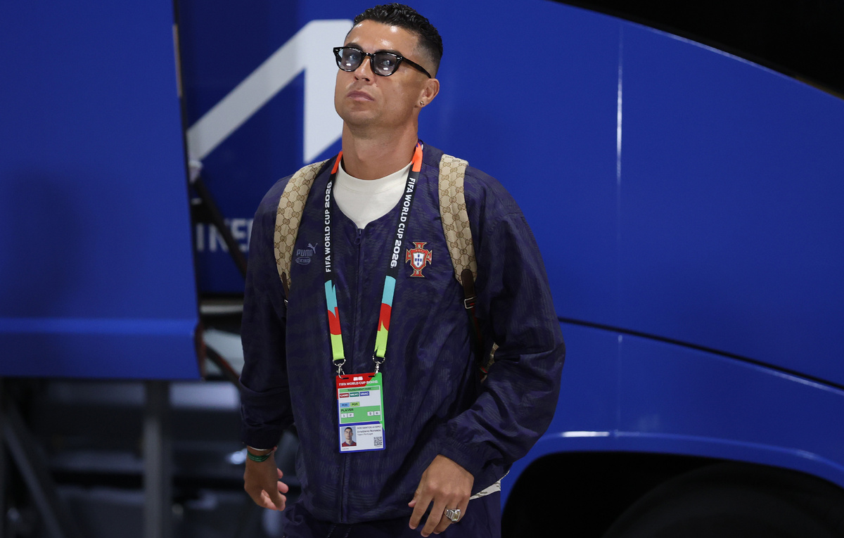    Нападающий сборной Португалии Криштиану Роналду  Florencia Tan Jun/Getty Images