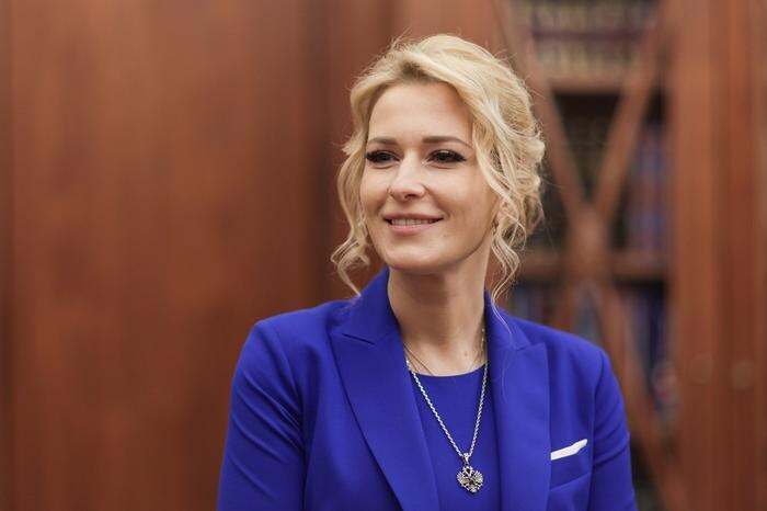 Яна Лантратова. Обложка © ТАСС / пресс-служба президента РФ / Гавриил Григоров