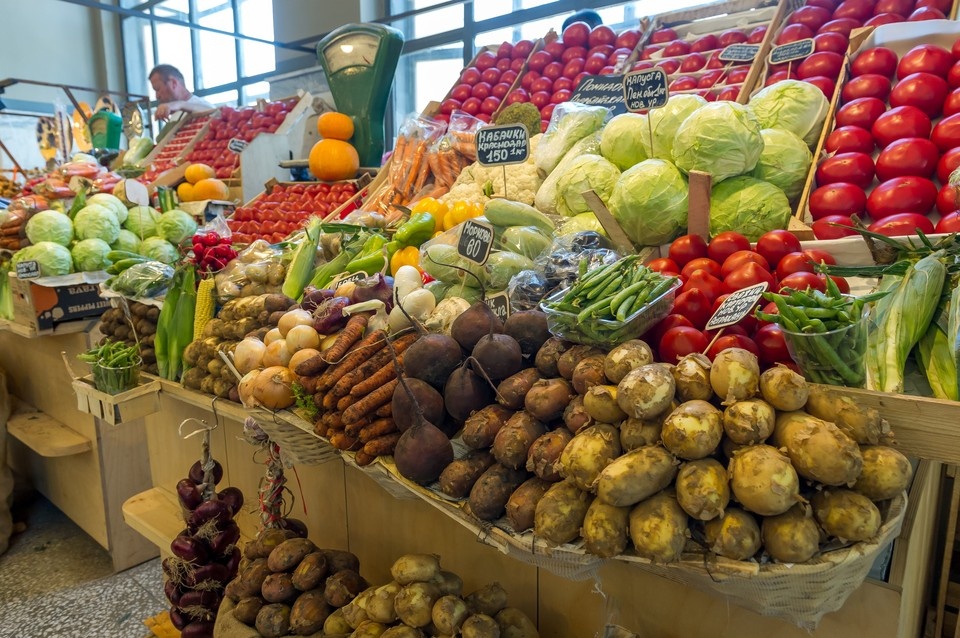   Более 24 тысяч проверок плодоовощной продукции провели на ростовских рынках с начала года. Олег ЗОЛОТО