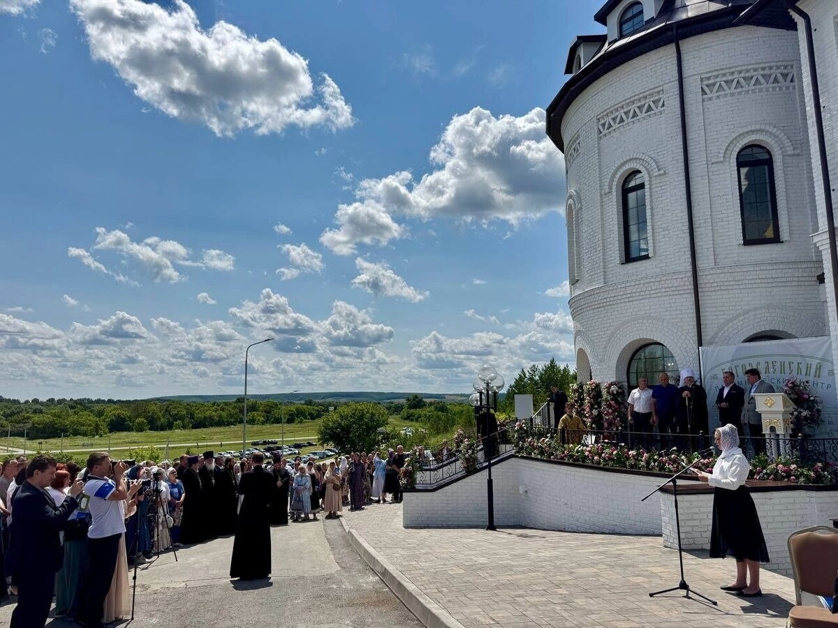   Отстроенный паломнический центр под Белгородом   t.me/zotov_v_f