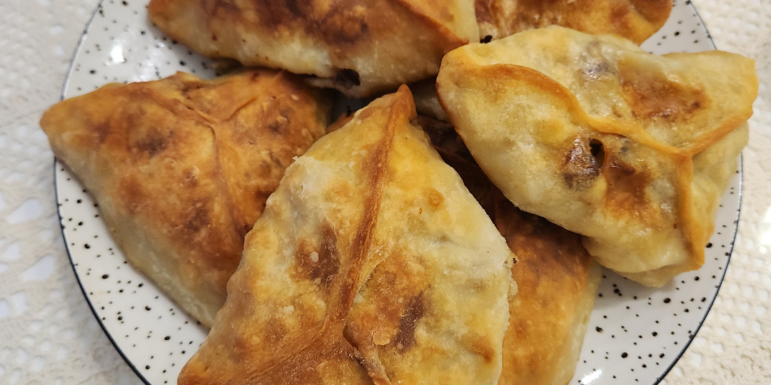 "Эчпочмак"- треугольники с мясом и картошкой