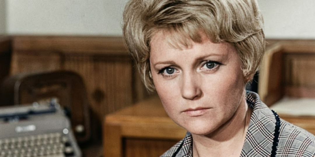 В 88 лет живёт одна. Увела мужа из семьи с ребёнком, а через 22 года брака потеряла его из-за чужого долга. Судьба актрисы Элеоноры Шашковой