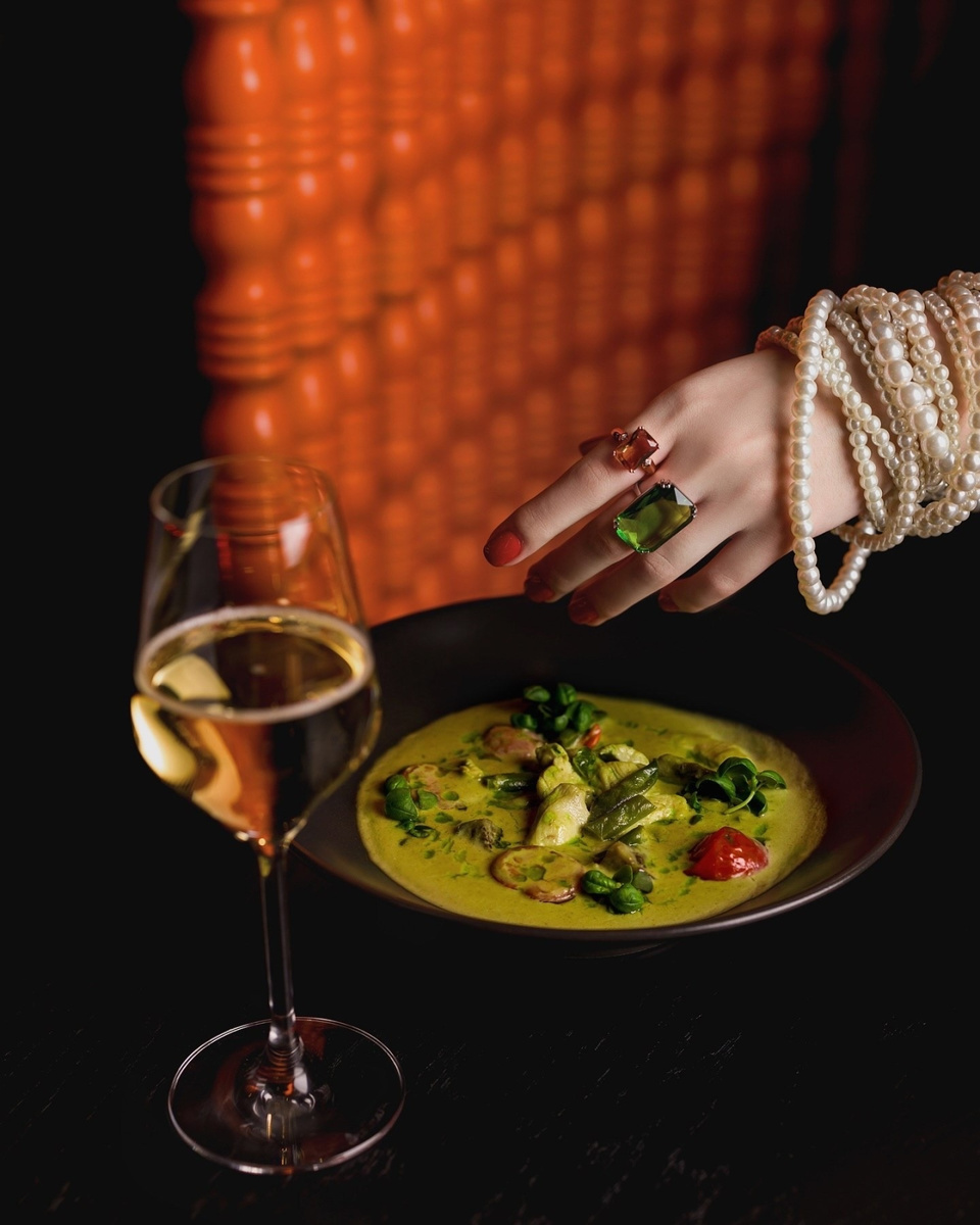    @restaurantblackthai