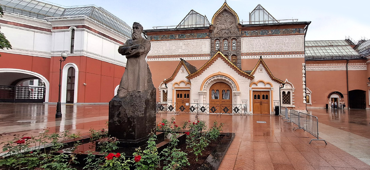 Основное хдание Третьяковской галереи в Лаврушенском переулке
