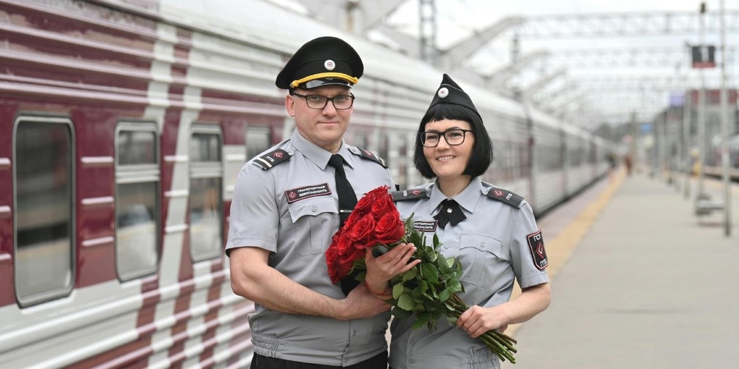 В День семьи, любви и верности знакомим вас с семьями «Гранд Сервис Экспресс»
