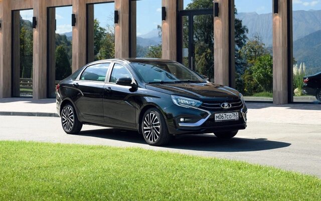 Lada Vesta и Aura неожиданно получили важные обновления без повышения цен