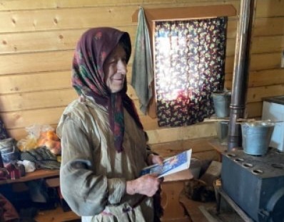 Почему Агафья Лыкова предпочитает добывать огонь старым способом, не используя спички