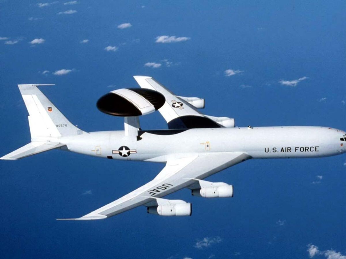    Самолет ДРЛО ВВС США Boeing E-3 Sentry | © Фото : Wikipedia/Denniss