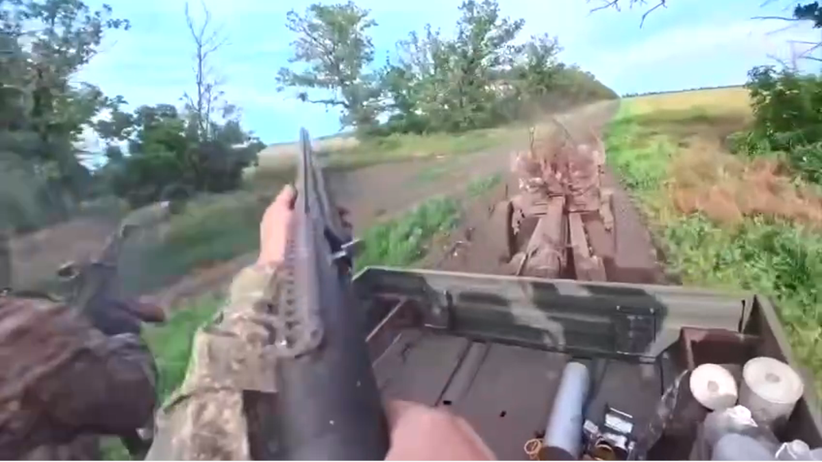 Поражение FPV Украины из ружья МР-155. Атака на джип