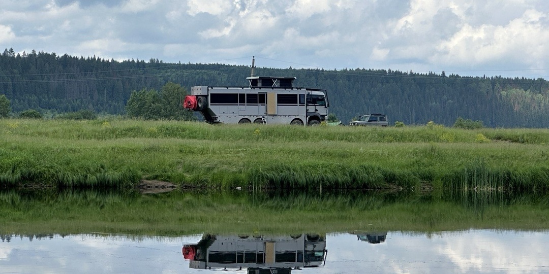 Путешествия вместе с автодомом MAN 8×8